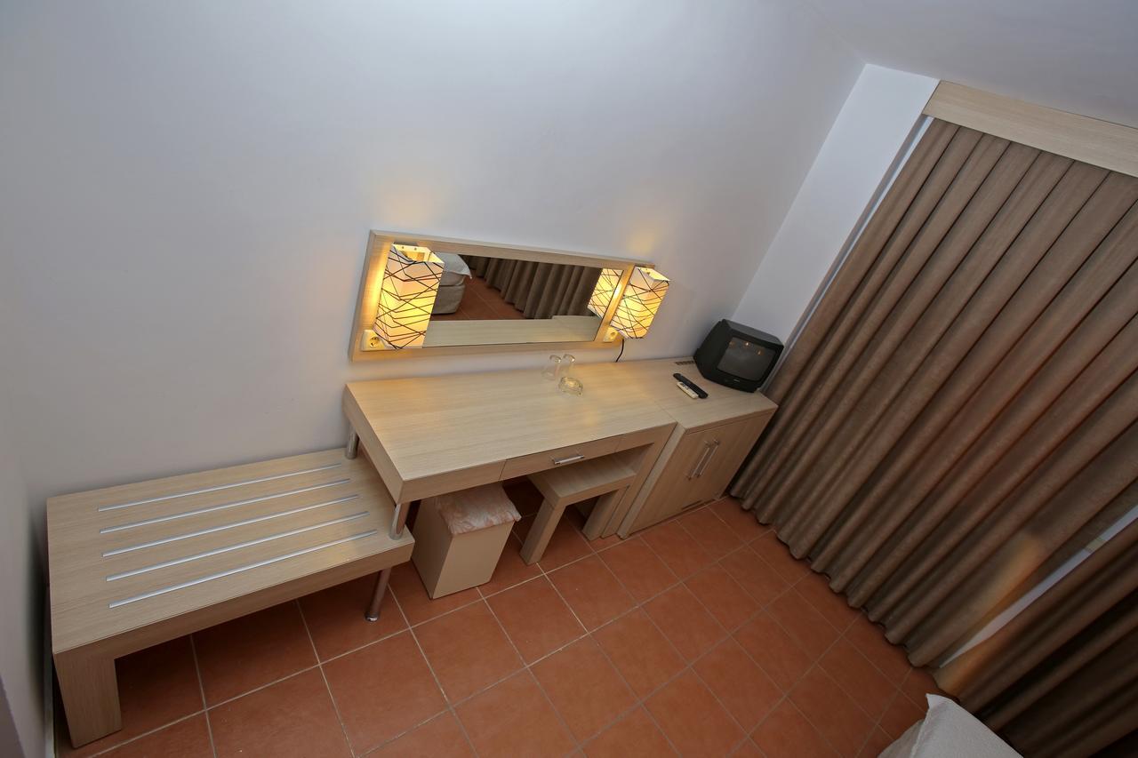 Twins Hotel Kiris Luaran gambar