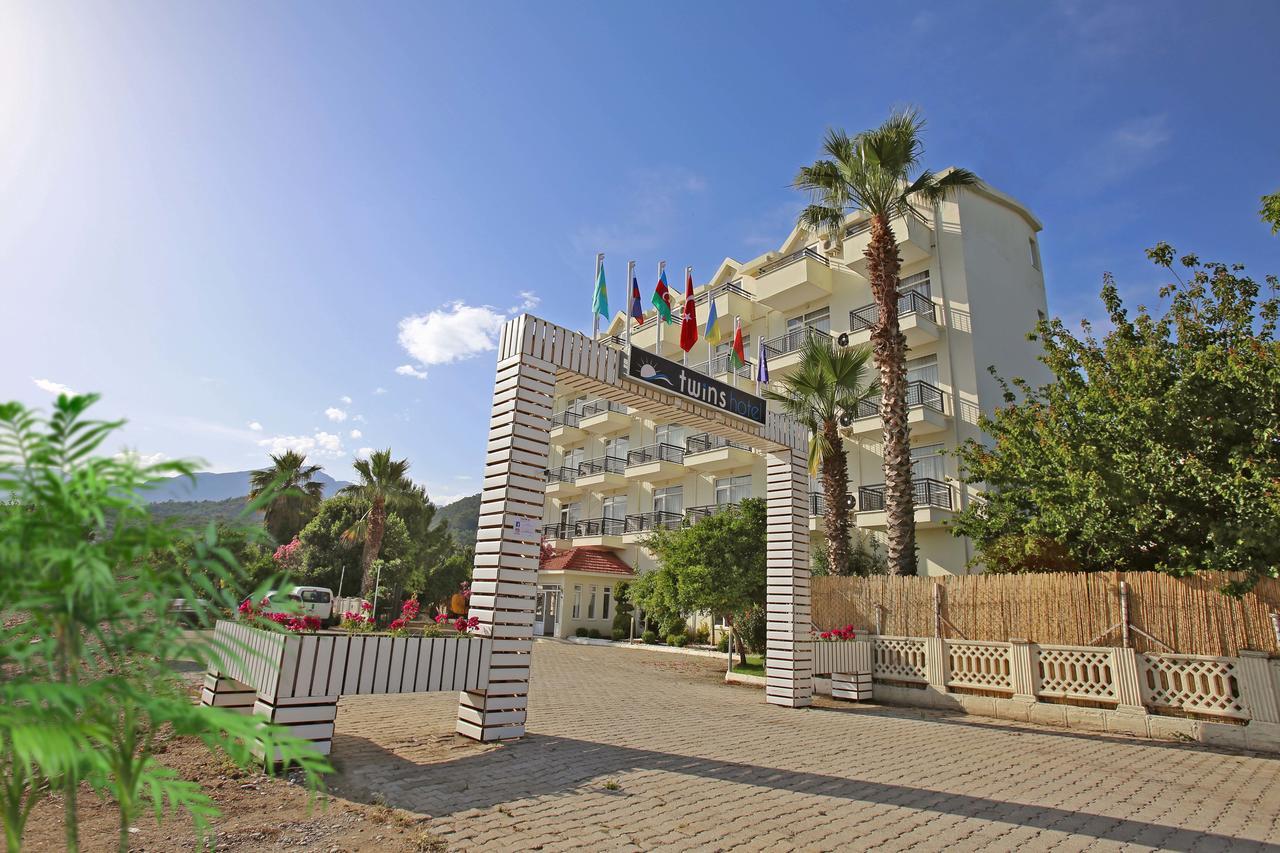 Twins Hotel Kiris Luaran gambar