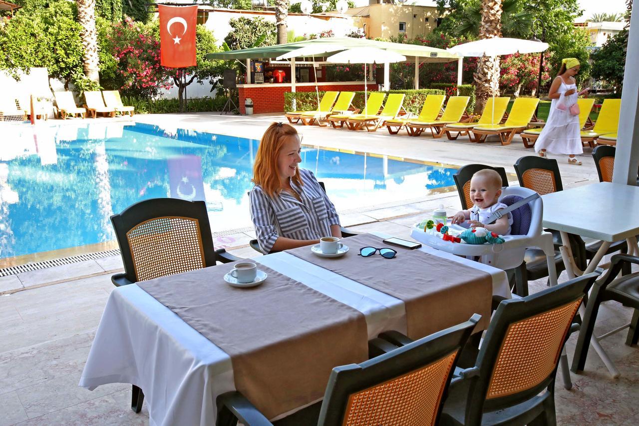 Twins Hotel Kiris Luaran gambar